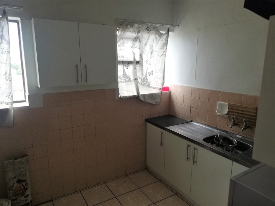 1 Bedroom Property for Sale in Churchill Estate Western Cape